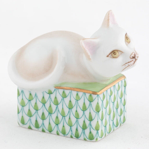 Herend Cat In Box Figurine Figurines Herend Lime Green 