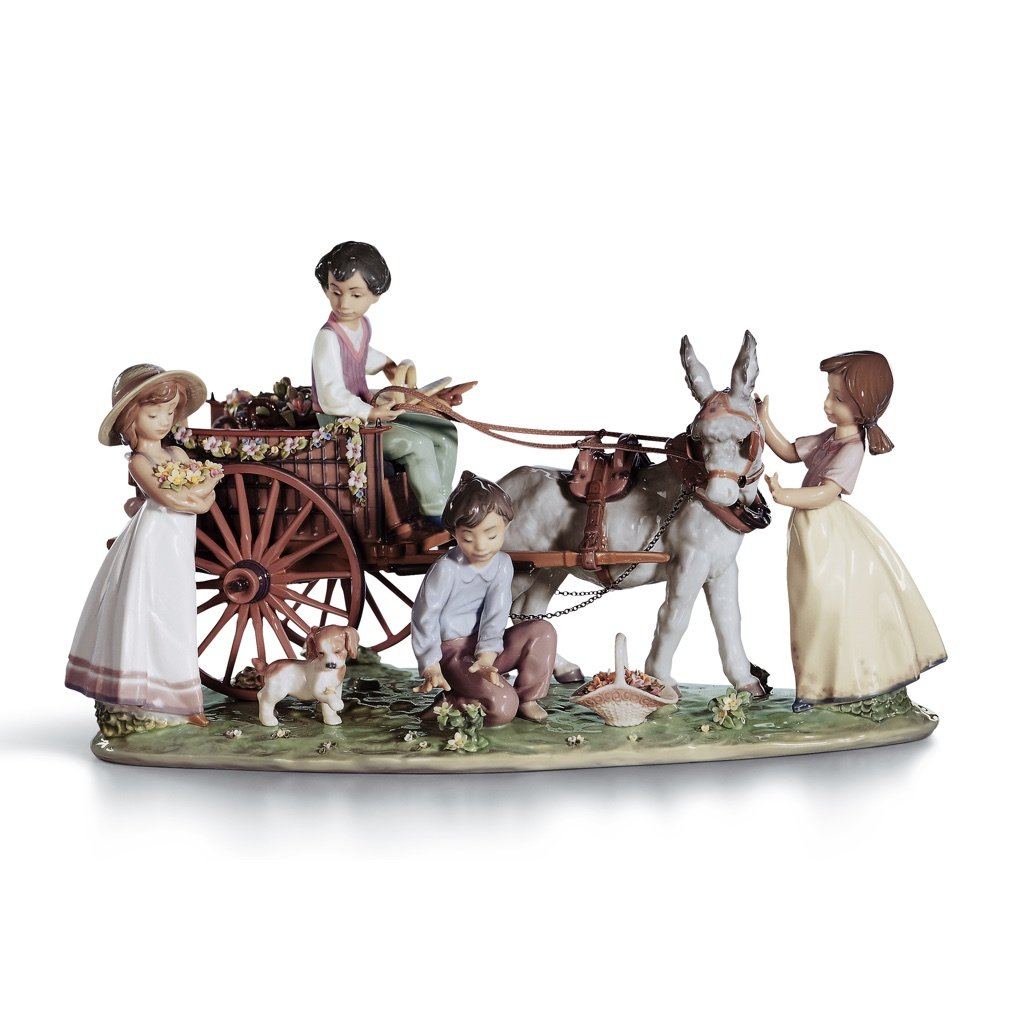Lladro Porcelain Enchanted Outing Figurine LE 3000 Figurines Lladro