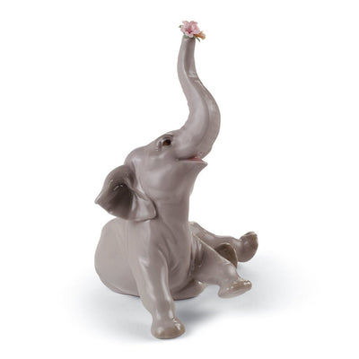 Lladro Porcelain Baby Elephant With Pink Flower Figurine Figurines Lladro 