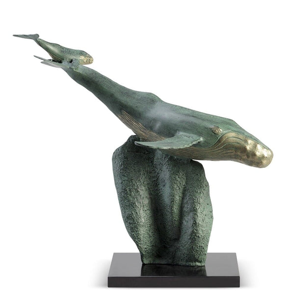SPI Gallery Diving Lesson Humpback Whale Sculpture Sculptures SPI 