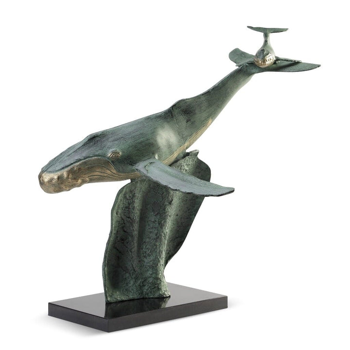 SPI Gallery Diving Lesson Humpback Whale Sculpture Sculptures SPI 