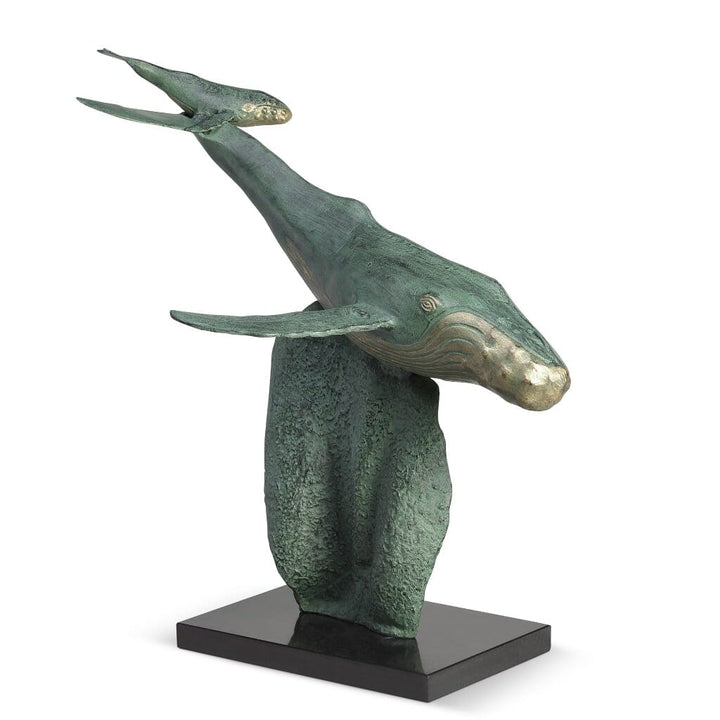 SPI Gallery Diving Lesson Humpback Whale Sculpture Sculptures SPI 