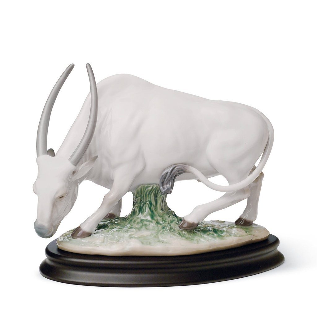 Lladro Porcelain The Ox Figurine Figurines Lladro 