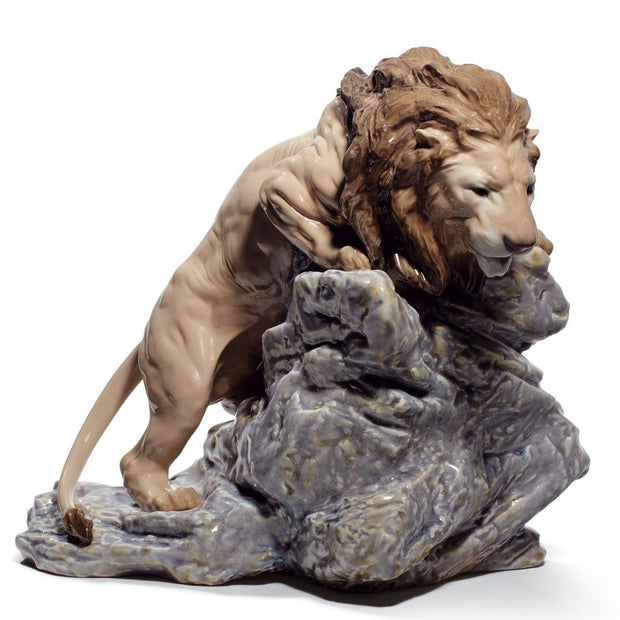 Lladro Porcelain Lion Pouncing Figurine Figurines Lladro 