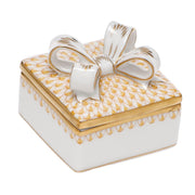 Herend Box W/Bow Figurines Herend Box Butterscotch 