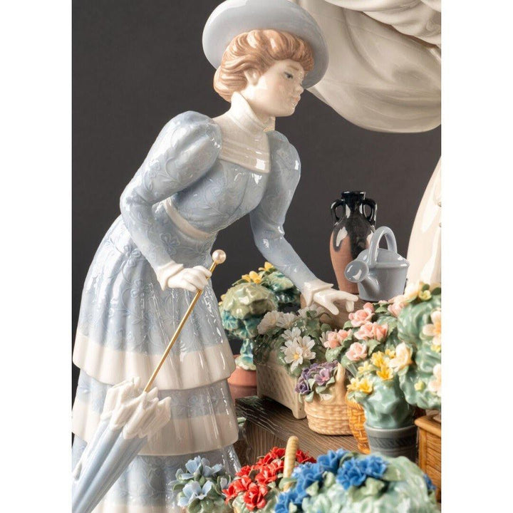 Lladro Porcelain Flowers Market Figurine - Limited Edition Figurines Lladro 