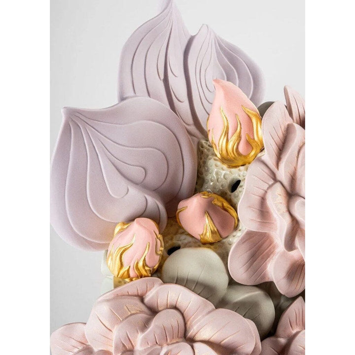 Lladro Porcelain Vase With Flowers (Pink) Vases Lladro 