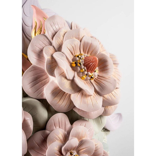Lladro Porcelain Vase With Flowers (Pink) Vases Lladro 