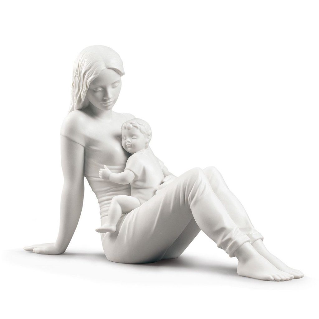 https://www.finedecordirect.com/cdn/shop/products/Lladro-Mothers-Love-White-01009337_1800x1800.jpg?v=1553014784