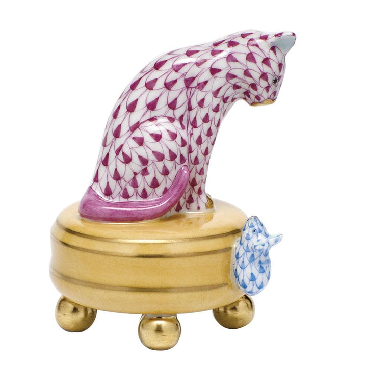 Herend Playing Cat And Mouse Figurines Herend Raspberry (Pink) + Blue 