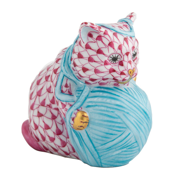 Herend Playful Kitten Figurines Herend Raspberry (Pink) + Blue 